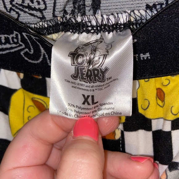 Rue21 Tom&Jerry Sleep Shorts - Picture 3 of 3